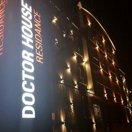 Doctor House Hotel Talas エクステリア 写真