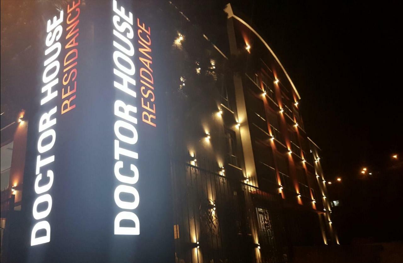 Doctor House Hotel Talas エクステリア 写真